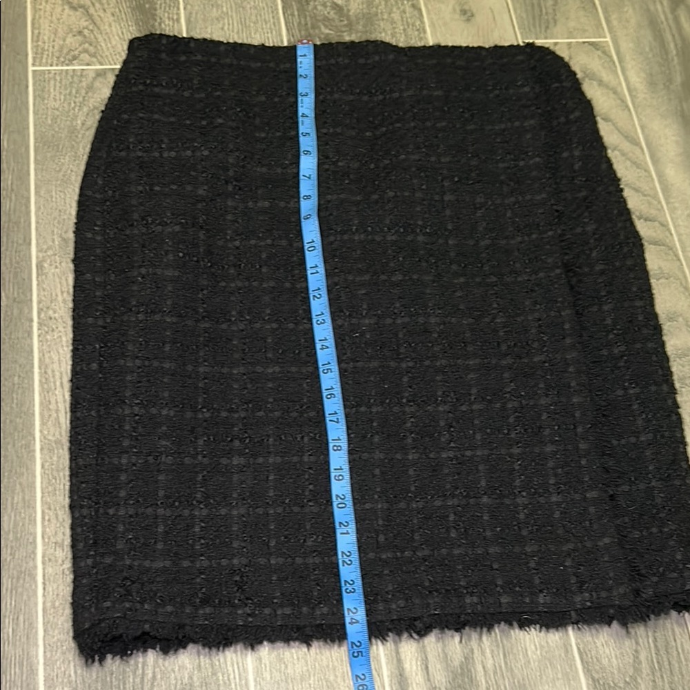 Ann Taylor Black Tweed Pencil Skirt - Picture 8 of 10